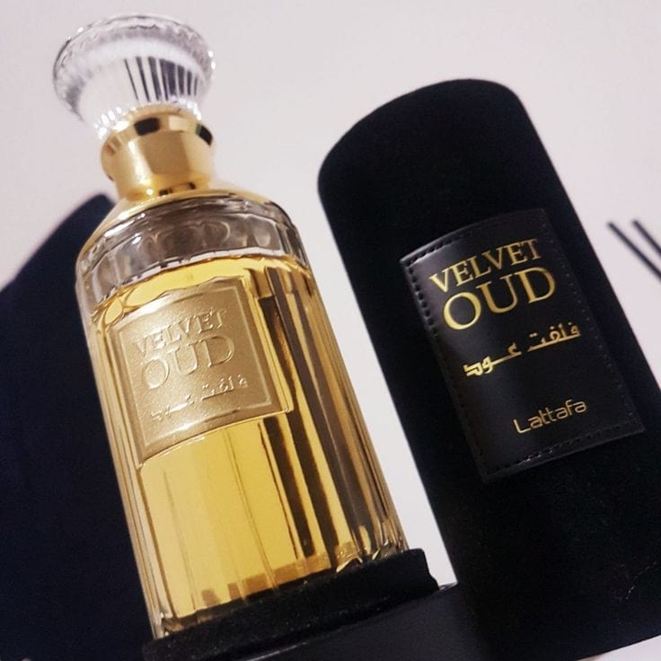 VELVET OUD Lattafa perfume HOMBRE 100ml